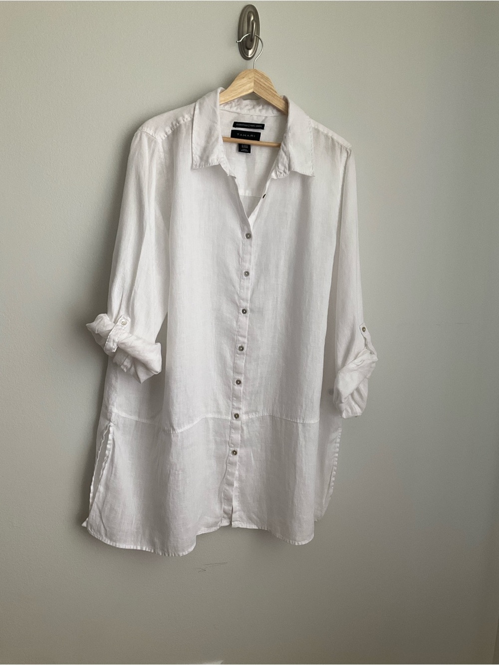 Tahari 2X White Lightweight 100% Linen Button-Down Tunic Shirt - Picture 3 of 9